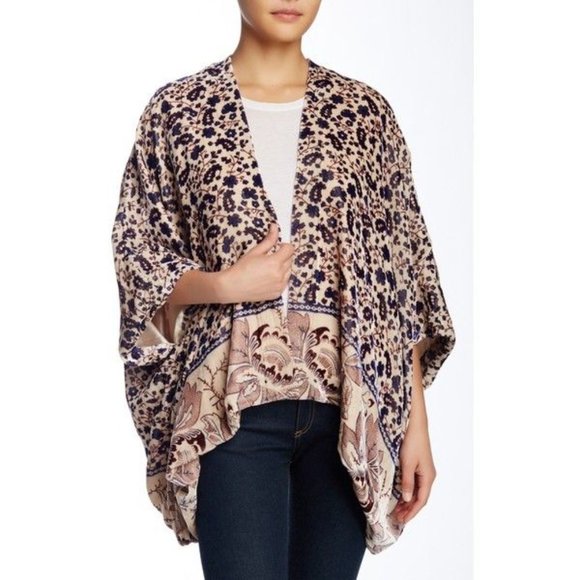 Chaser Tops - Chaser Velvet & Silk Purple Floral Kimono Size Small